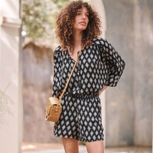 Garnet Hill Remi Draped Romper Black White Print ¾ Sleeve Viscose Tassel Neck LG